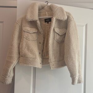 UGG Women's Cream Teddy Jacket Sz med worn once